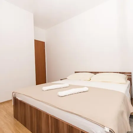 Апартаменты Lara Iva Трогир
